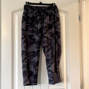 Old Navy, crop pants, never worn, slick material